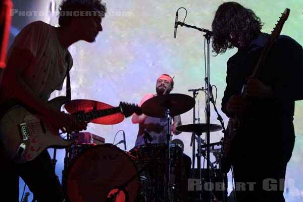 SUUNS - 2014-10-01 - PARIS - Gaite Lyrique - 